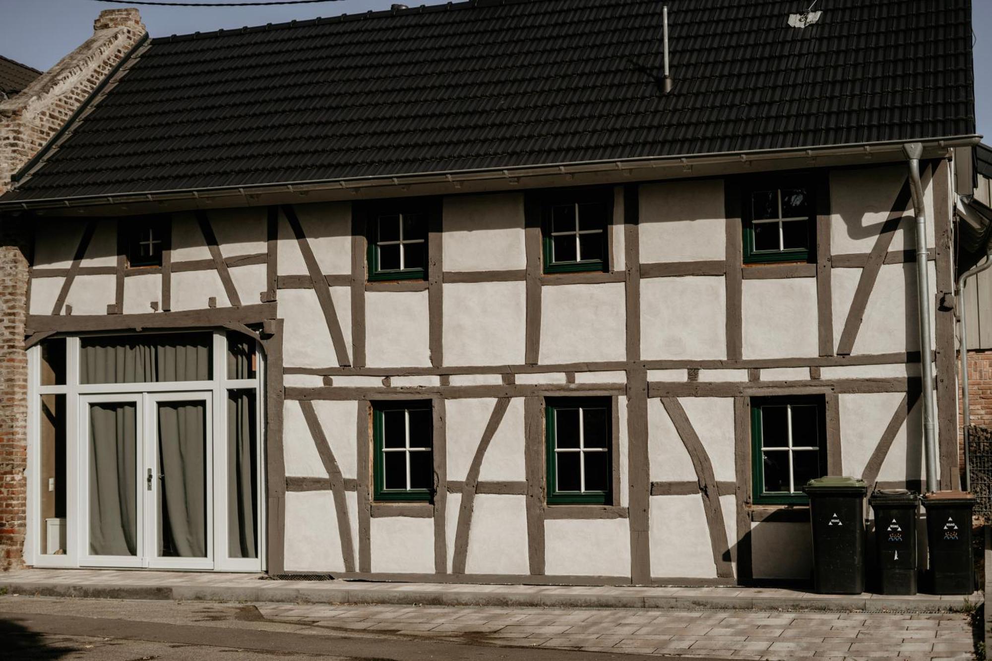Villa Modernisiertes Fachwerkhaus In Rheinbach Bei Bonn Esterno foto